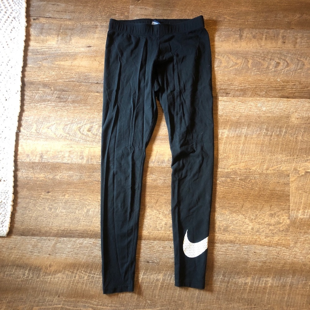 Soft black nike leggings
